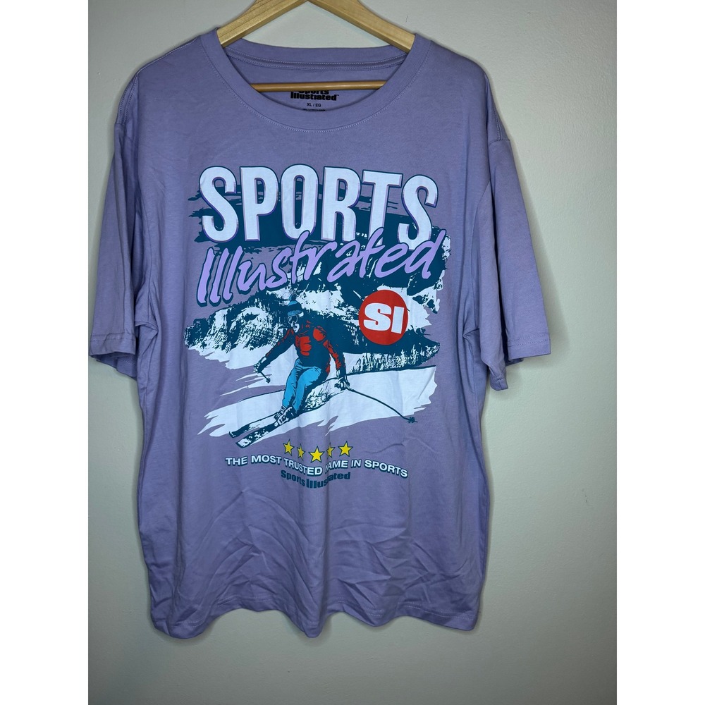 Sports Illustrated Mens XL T-Shirt Purple Short Sleeve Graphic Logo Cotton Tee